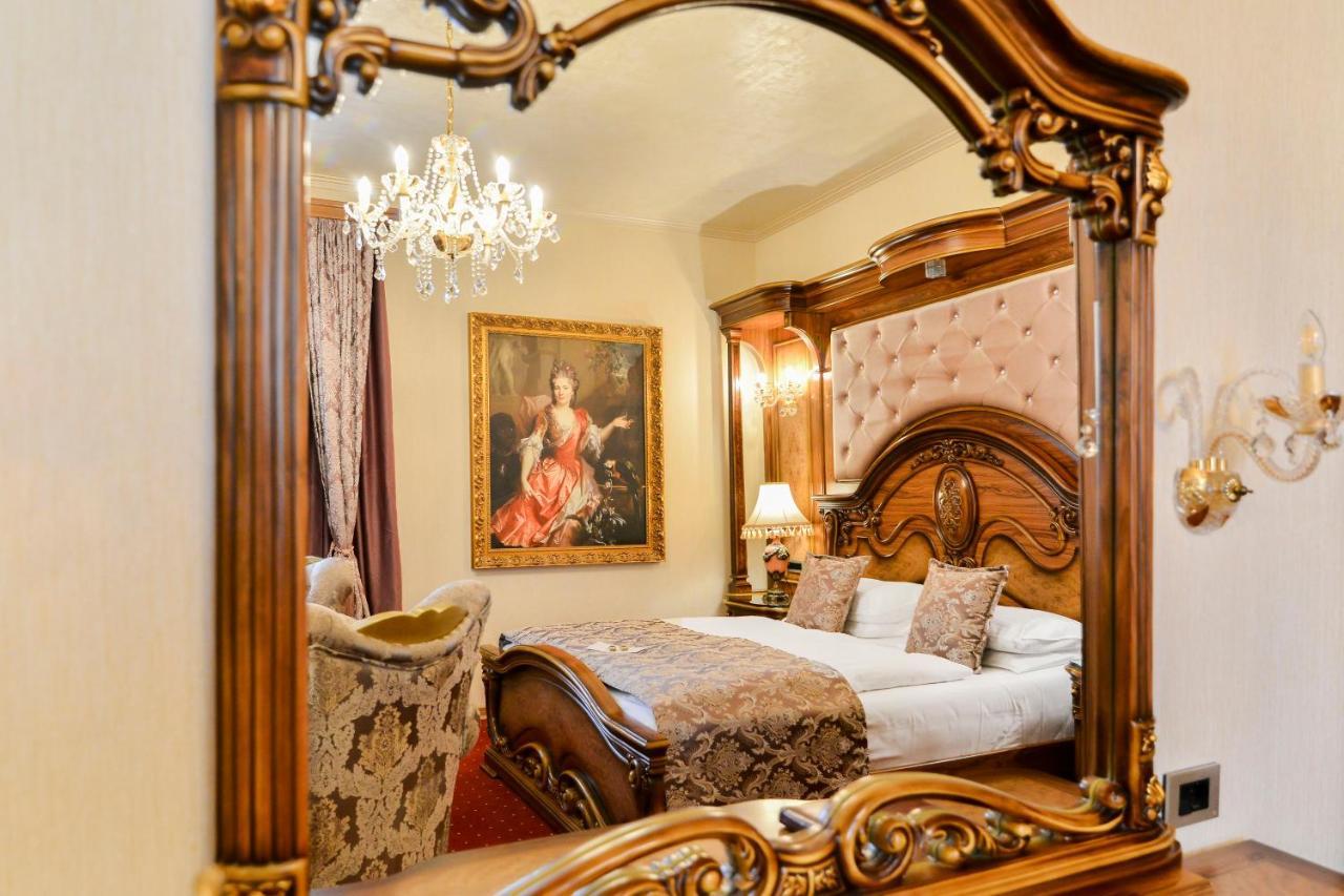 סרמסקי קרלובצ'י Premier Prezident Garni Hotel And Spa מראה חיצוני תמונה