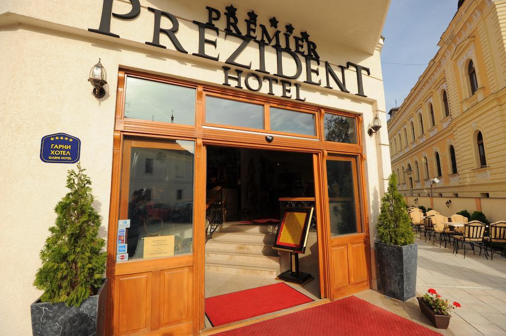 סרמסקי קרלובצ'י Premier Prezident Garni Hotel And Spa מראה חיצוני תמונה